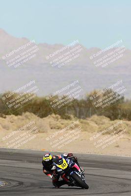 media/Dec-07-2025-CVMA (Sun) [[3e7d2de5dc]]/Race 9-Formula UL Shootout/